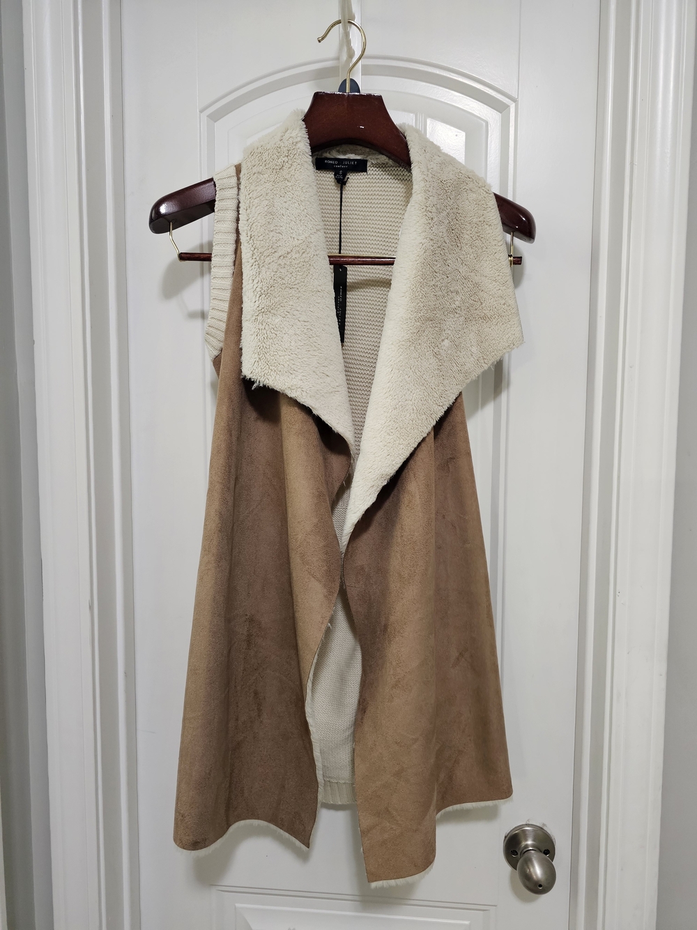Romeo & Juliet Couture Tan Faux-Suede Vest with Cream Sherpa Collar